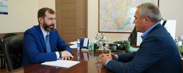 Александр Ведерников провел рабочую встречу с мэром Байкальска Василием Темгеневским